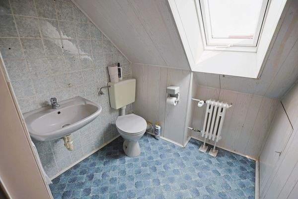 DG - WC und Waschbecken