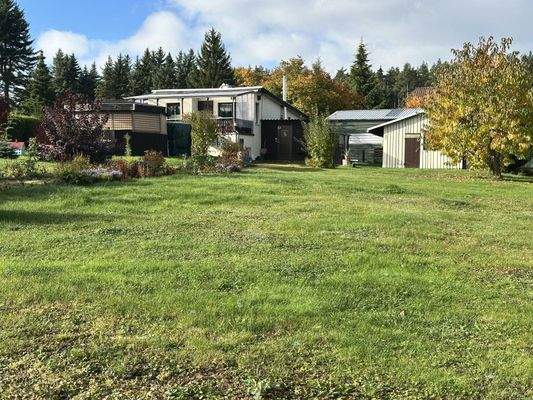 Blick in das Grundstück