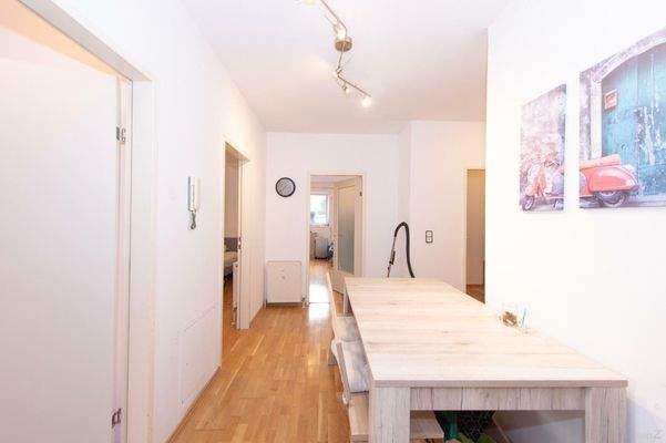 Heinrichstraße 69a-06