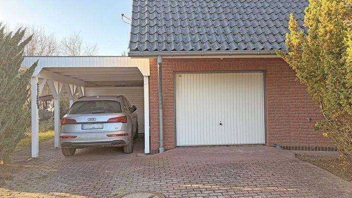 Garage und Carport