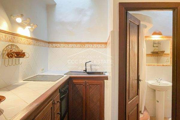 Zugang zum Bad mit Dusche