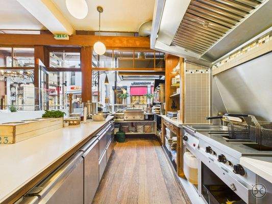 CAM05560G0-PR0026-STILL021