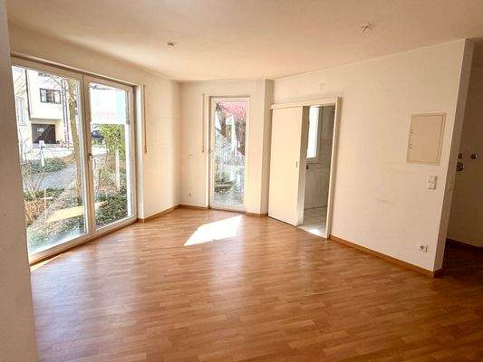 Wohlfülbereich blick zur Terrasse.jpeg
