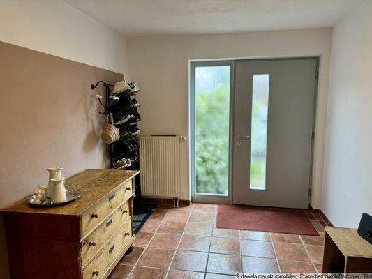 Geräumiger Eingangsbereich