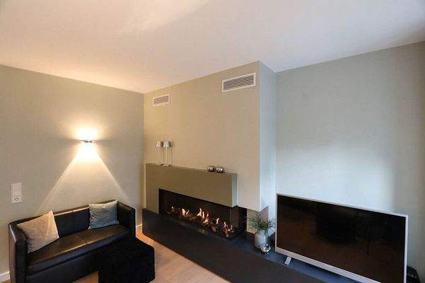 Wohnzimmer mit Gaskamin 