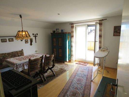 Wohnraum mit Ausgang auf die Dachterrasse 