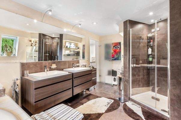 Badezimmer im Dachgeschoss