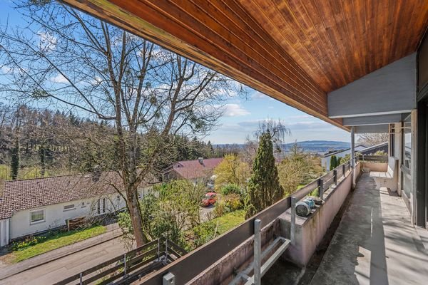 Balkon Niveau 4 mit Blick Richtung Gehrenberg