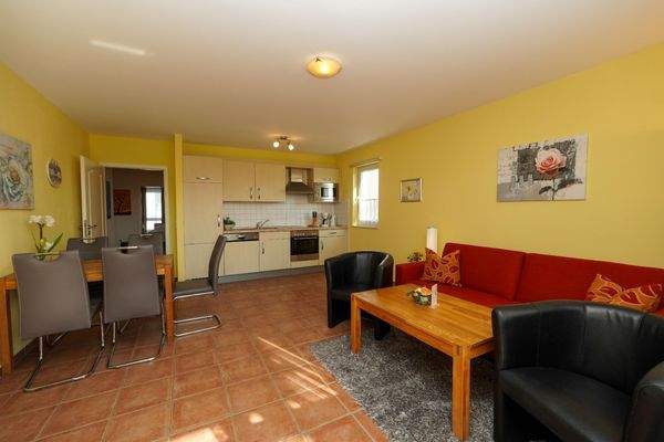 offener Wohn- & Essbereich