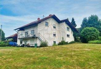 Haus und Grundstück