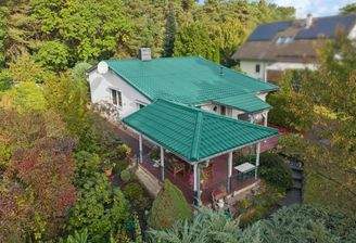 Blick auf Veranda und Eingang Gartenseite