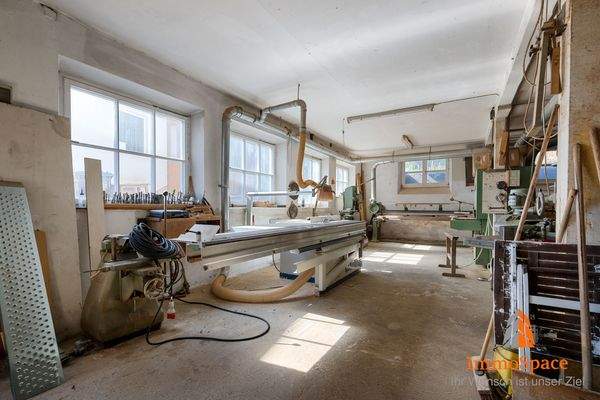 Blick in die Werkstatträume (ehem. Schreinerei) 