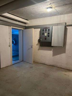 Keller mit Schwimmbadtechnik IMG_4842.JPG