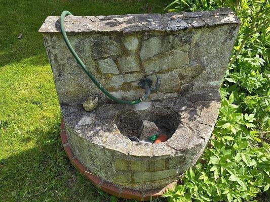 eigener Brunnen.jpg