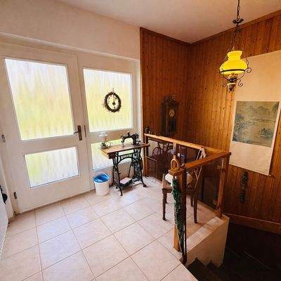 12 Eingangsbereich EG