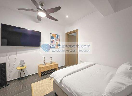 be8f57f721714c62951b399c05f249c0-original