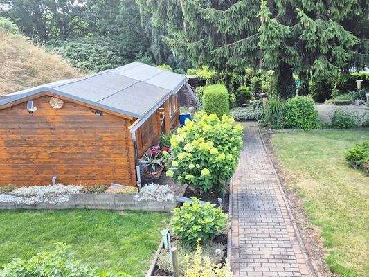 Gartenbereich - durch Mieterschaft genutzt