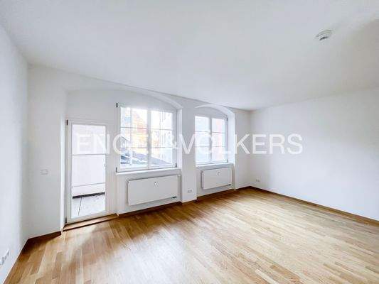 Küche und Essplatz - Zugang zum Balkon