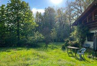 weitläufiges Grundstück