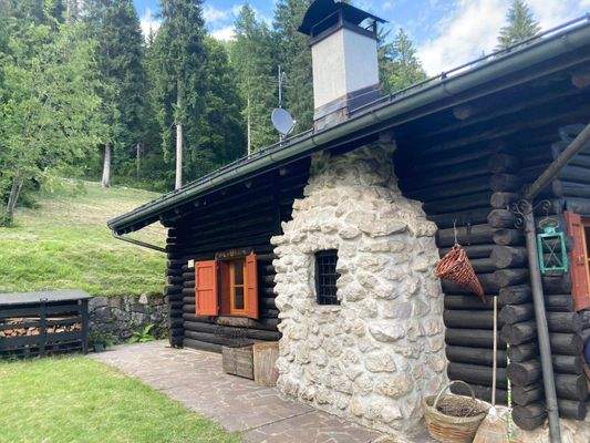Idyllische Berghütte in den Belluneser Dolomiten