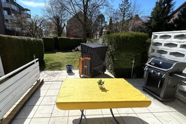 Terrasse und Garten
