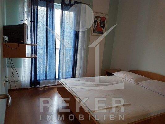 Auch das zweite Schlafzimmer ist gemühtlich und großzügig.