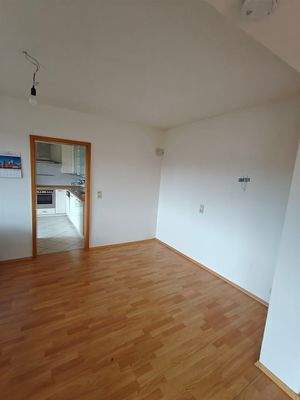 Wohn-und Esszimmer Foto 1, 1. OG.