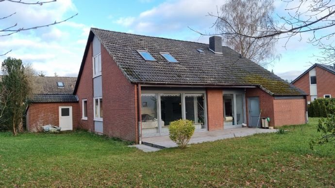 Großräumiges Wohlfühl-Haus in Moorrege zu verkaufen!