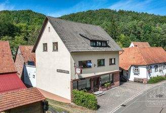 Straßenansicht - Pension