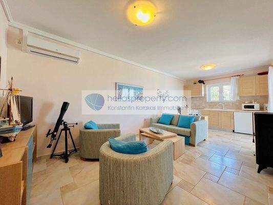 6f559535c4c84b178210022d43e2efed-original