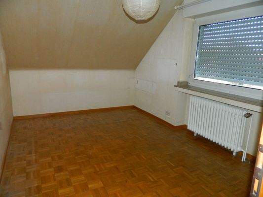 20_DG eins von 6 Zimmern