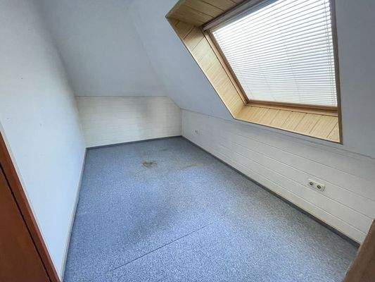 begehbarer Kleiderschrank für Schlafzimmer 2 DG