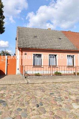 Hausansicht straßenseitig