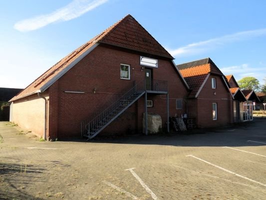 Objektansicht Anbau eingang Fitnesstudio, Zufahrt 