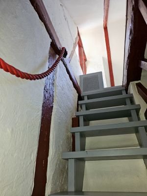 Treppe zum 2. DG