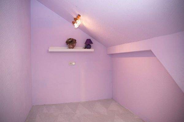 Schlafzimmer klein OG