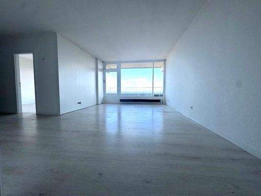 Wohnbereich Plaza Premium.jpg