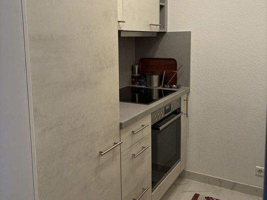 Küche UG Wohnung.JPG