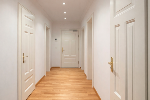 Flur (dig. beräumt)