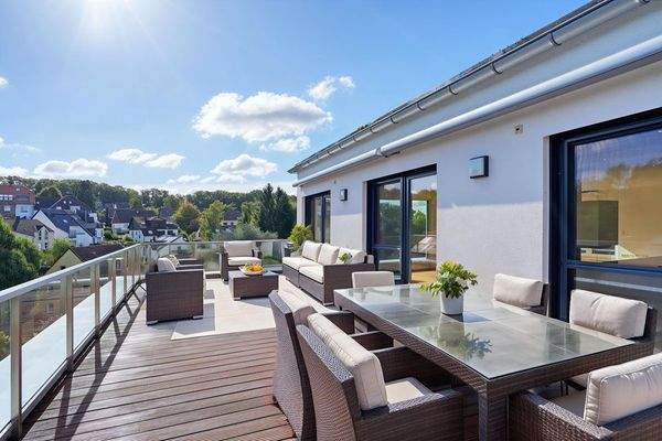 Terrasse vor dem Essbereich – Einrichtungsbeispiel