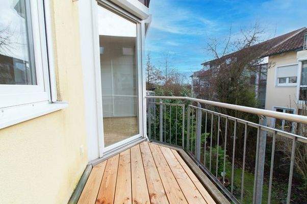 Balkon Richtung Balkontür