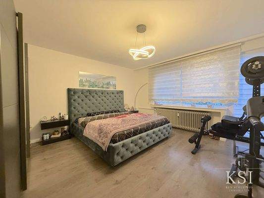 2. OG links - Schlafzimmer