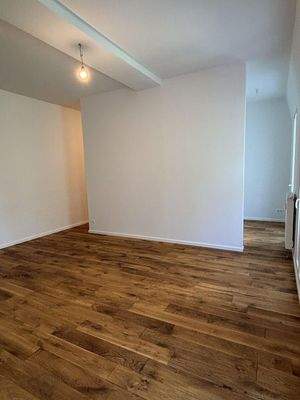 WZ, Küche re. Diele li. 