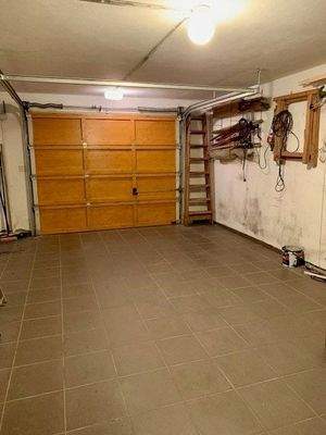 Garage im haus (UG)