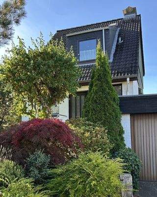 Garage und Vorderseite