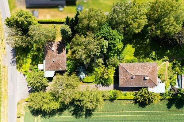 Nördlicher Teil des Anwesen - mit Einfamilienhaus und Villa