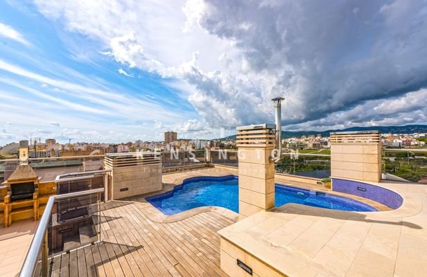 Penthouse in Palma Pool