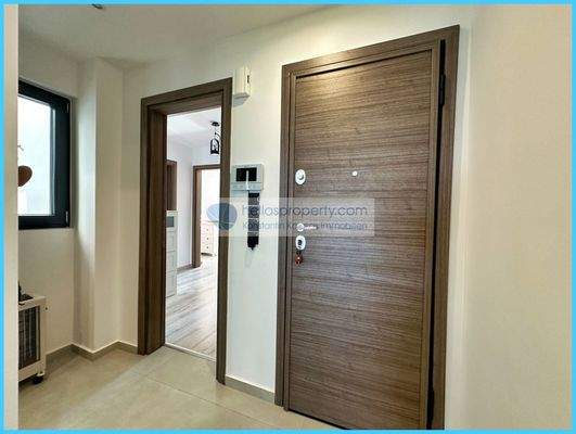 2440b13cf4f842739d261d10a60b4a5e-original