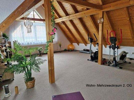 Mehrzweck o. Wohnzimmer 2.OG