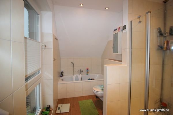 OG Badezimmer (1)